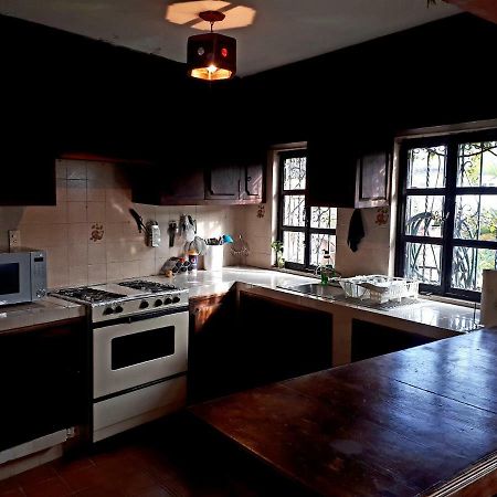 Вилла Casa Bugambilias Таско-де-Аларкон Экстерьер фото